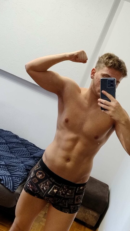 1000003432.jpg - Dom1812