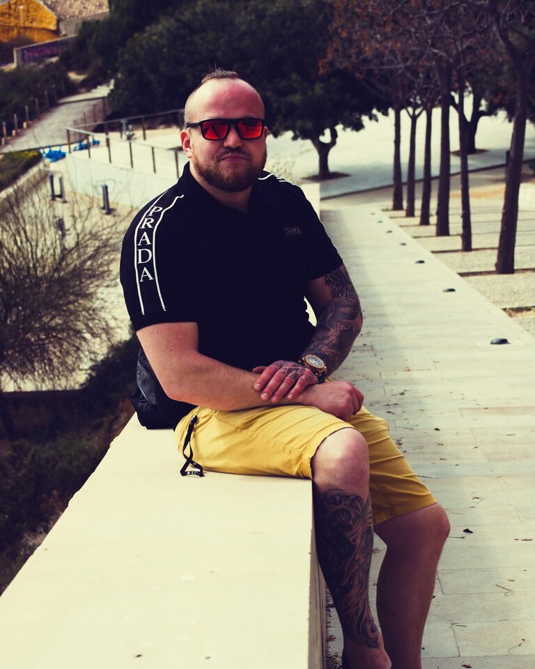 3959.jpg - VictorReal