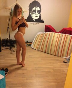 whatsapp +48 607 427 966