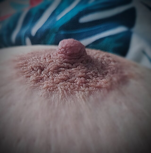 840323