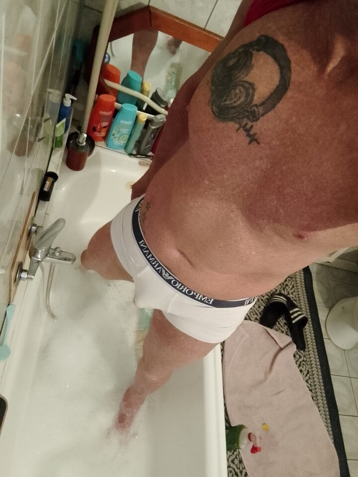 1000005889.jpg - onwariatbi28