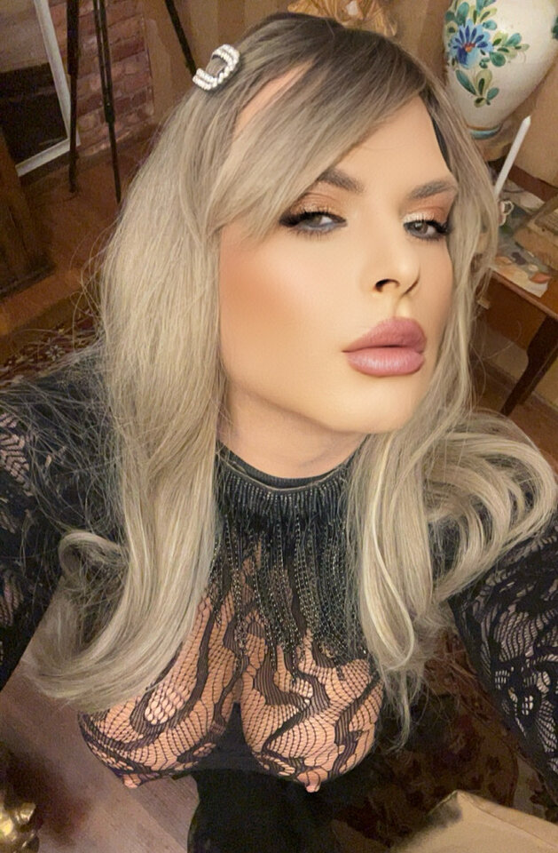 copy_A24821AB-6602-4921-846C-8D0AA60ACF55.jpeg - Samannthanight