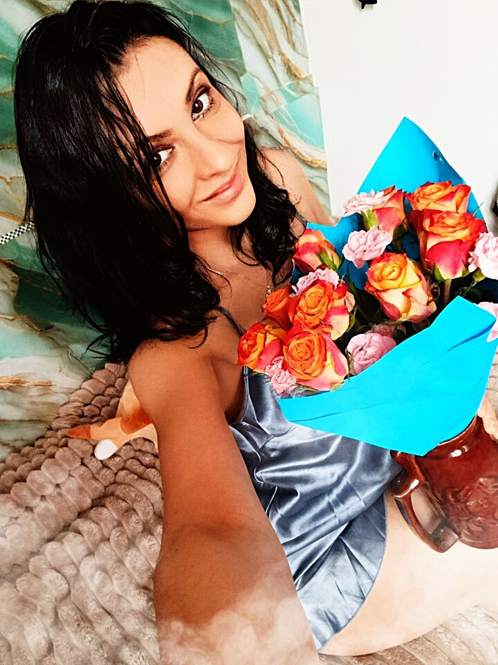 IMG-33bf633cca880131e2af224d7634b7bb-V.jpg - Starscouples